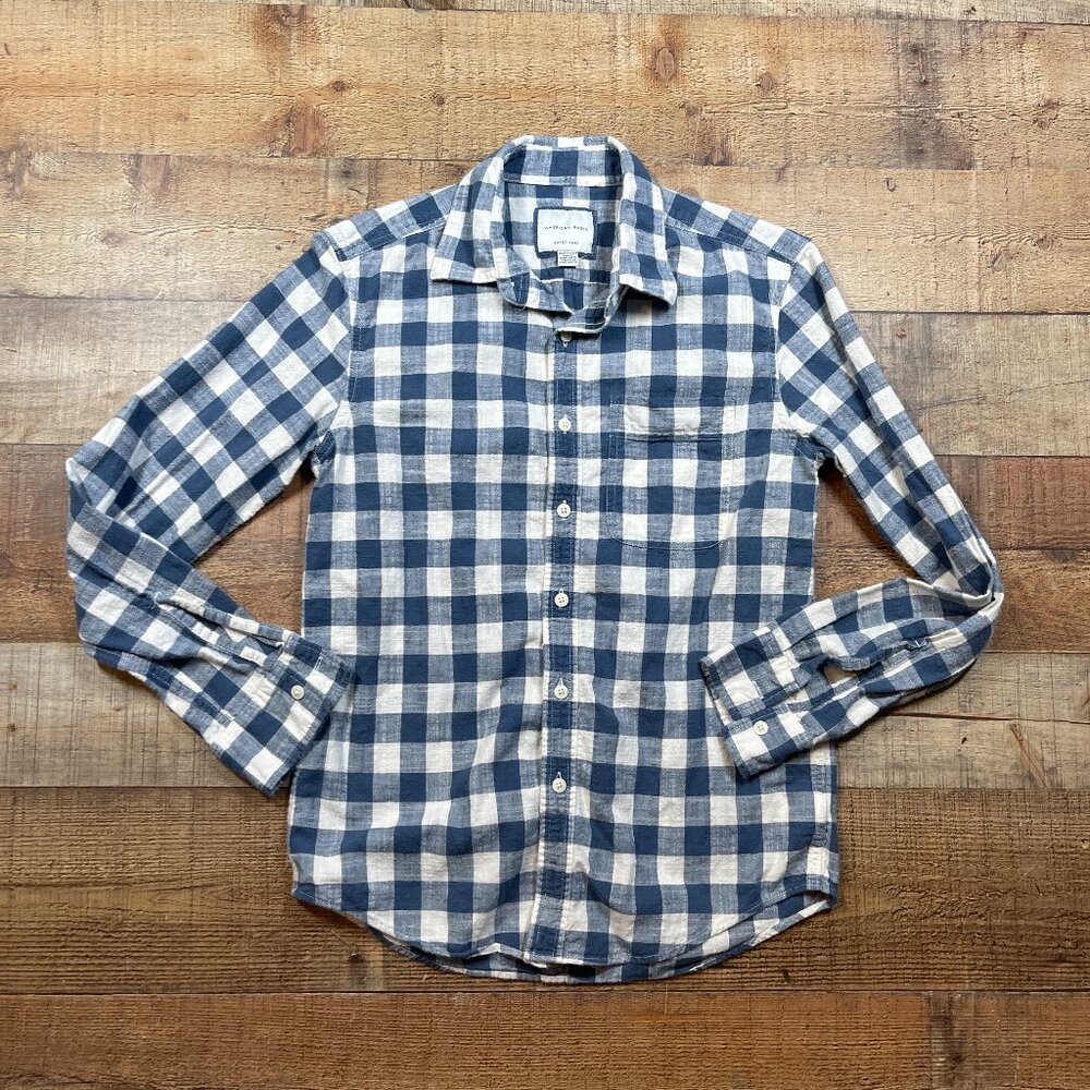 Men's American Eagle Outfitter Super Soft Button Down Shirt size XS